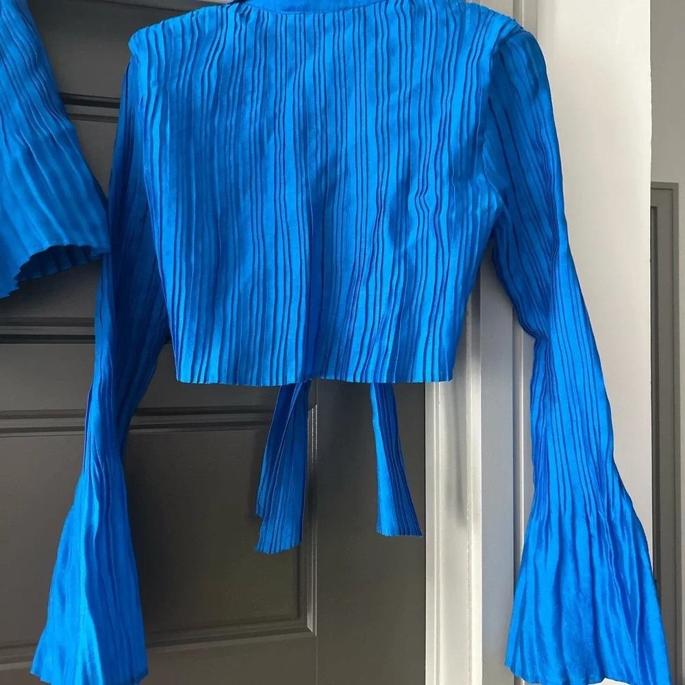 Fashion Nova Vibrant Blue Set - Picture 3 of 11